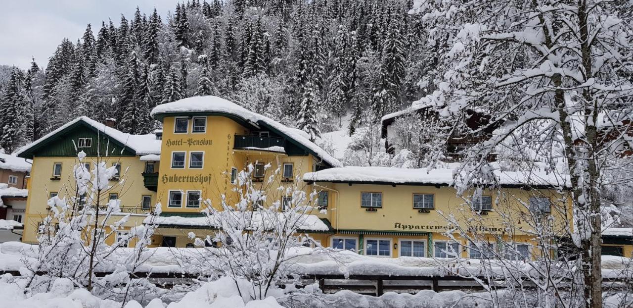 Hotel Hubertushof Flachau Exterior photo